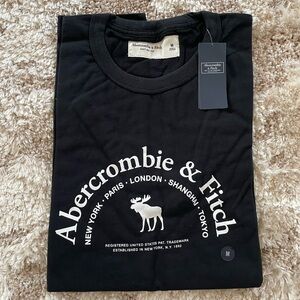 NWT Abercrombie & Fitch Black Logo Tee